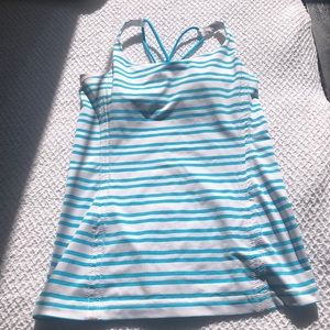 Lululemon workout top - built in bra - Size 4